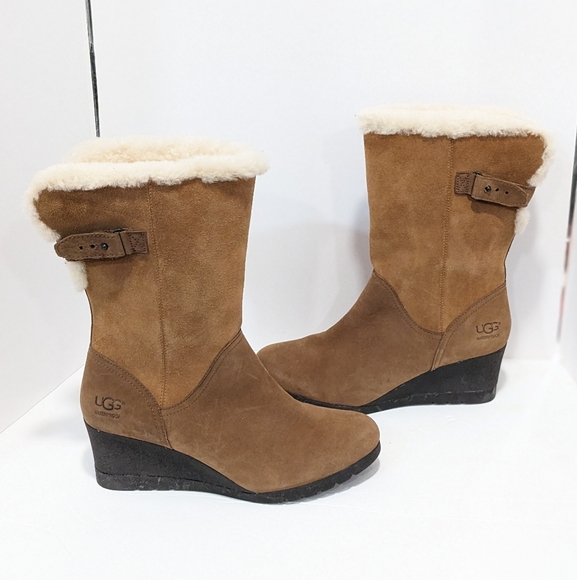 NWOT UGG Waterproof Edelina Wedge Boots - Picture 1 of 16
